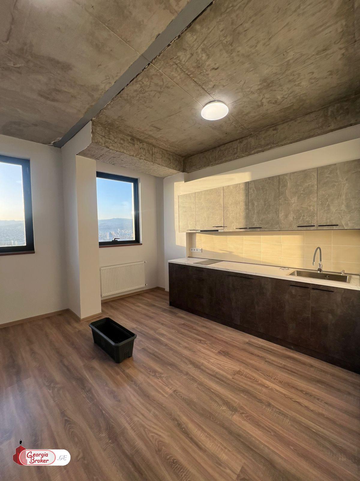 nearly repaired 6-room apartment for sale